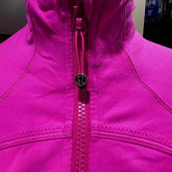 SOLD - Lululemon define jacket - Picture 1 of 5